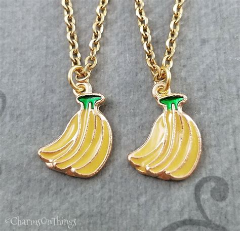 Necklace with banana detail 